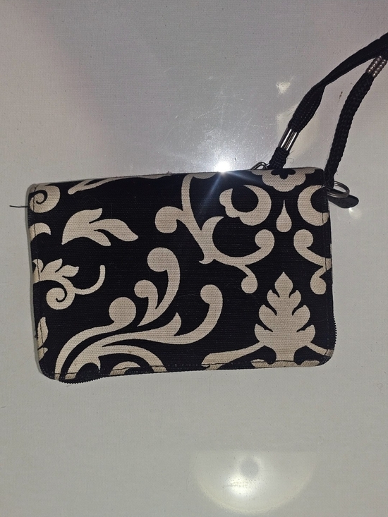 thirty-one Handbags - thirty-one Black and Cream Floral Wallet - EUC